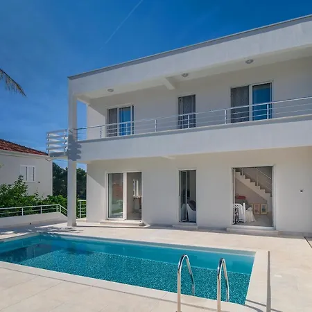 Rozac Apartamento